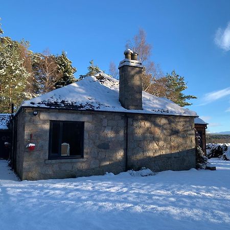 Amazing Cottage With Private Indoor Swim Pool And Hot Tub Grantown-on-Spey Exterior foto
